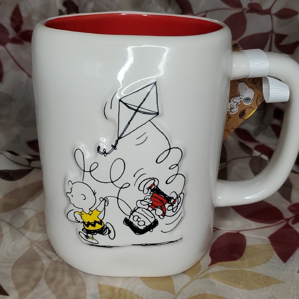 Rae Dunn Peanuts Character White and Red‎ Mug